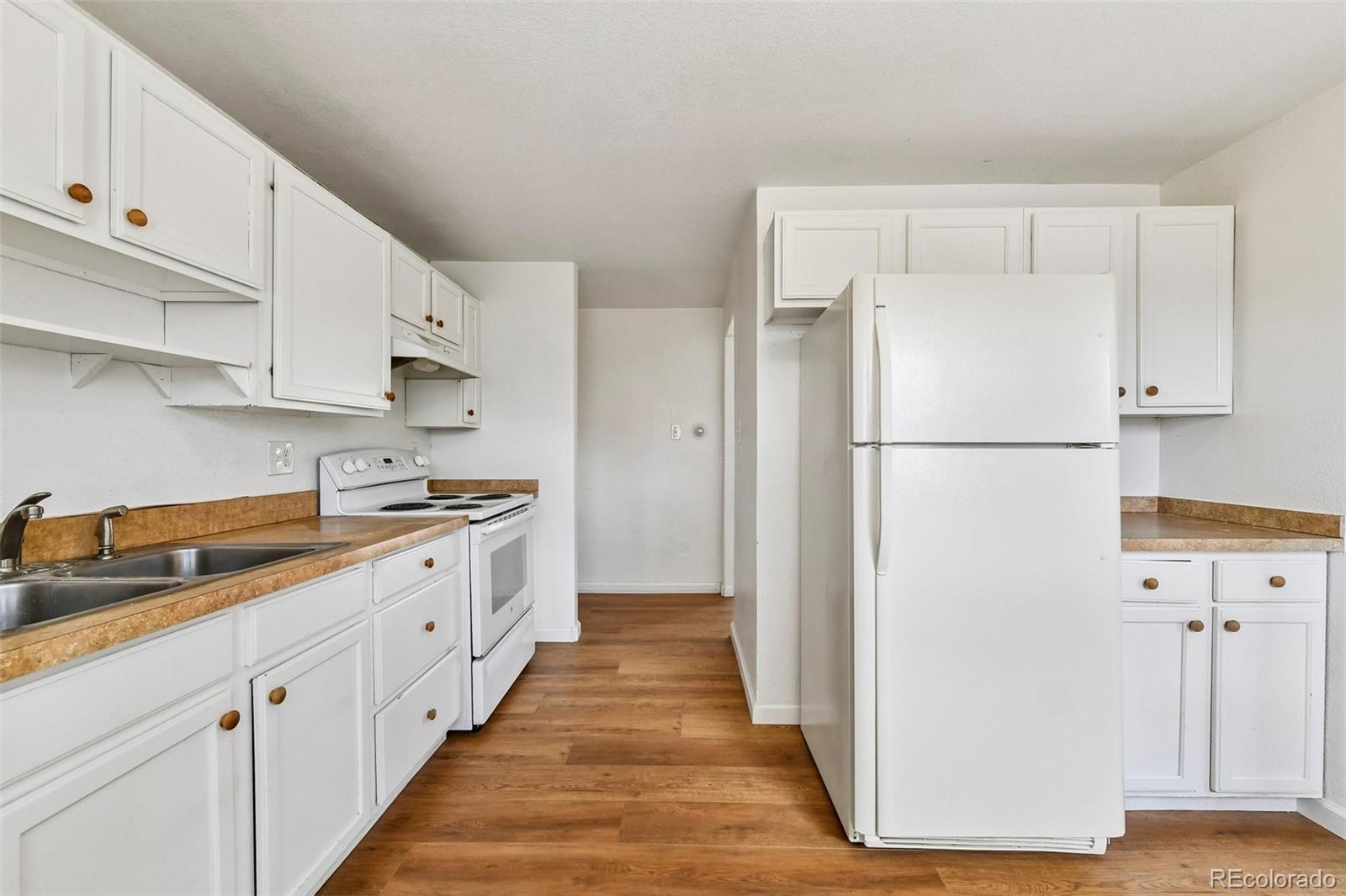 MLS Image #11 for 729  havana street,aurora, Colorado