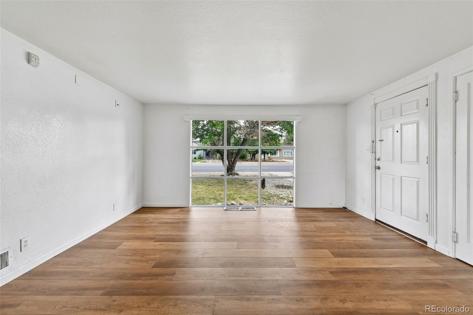 MLS Image #3 for 729  havana street,aurora, Colorado