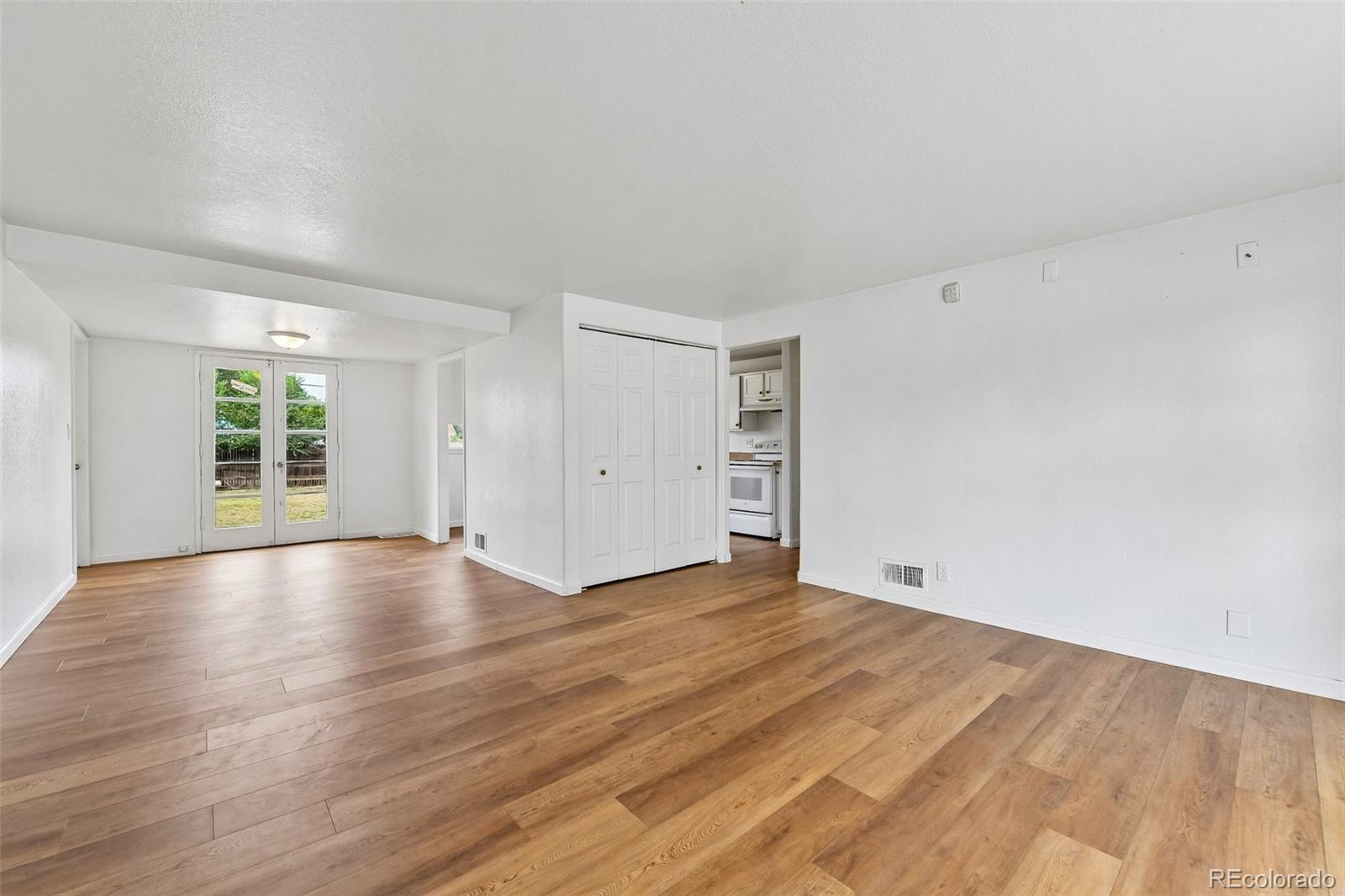 MLS Image #5 for 729  havana street,aurora, Colorado