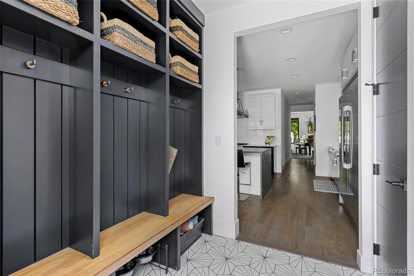 MLS Image #16 for 1035 s columbine street,denver, Colorado