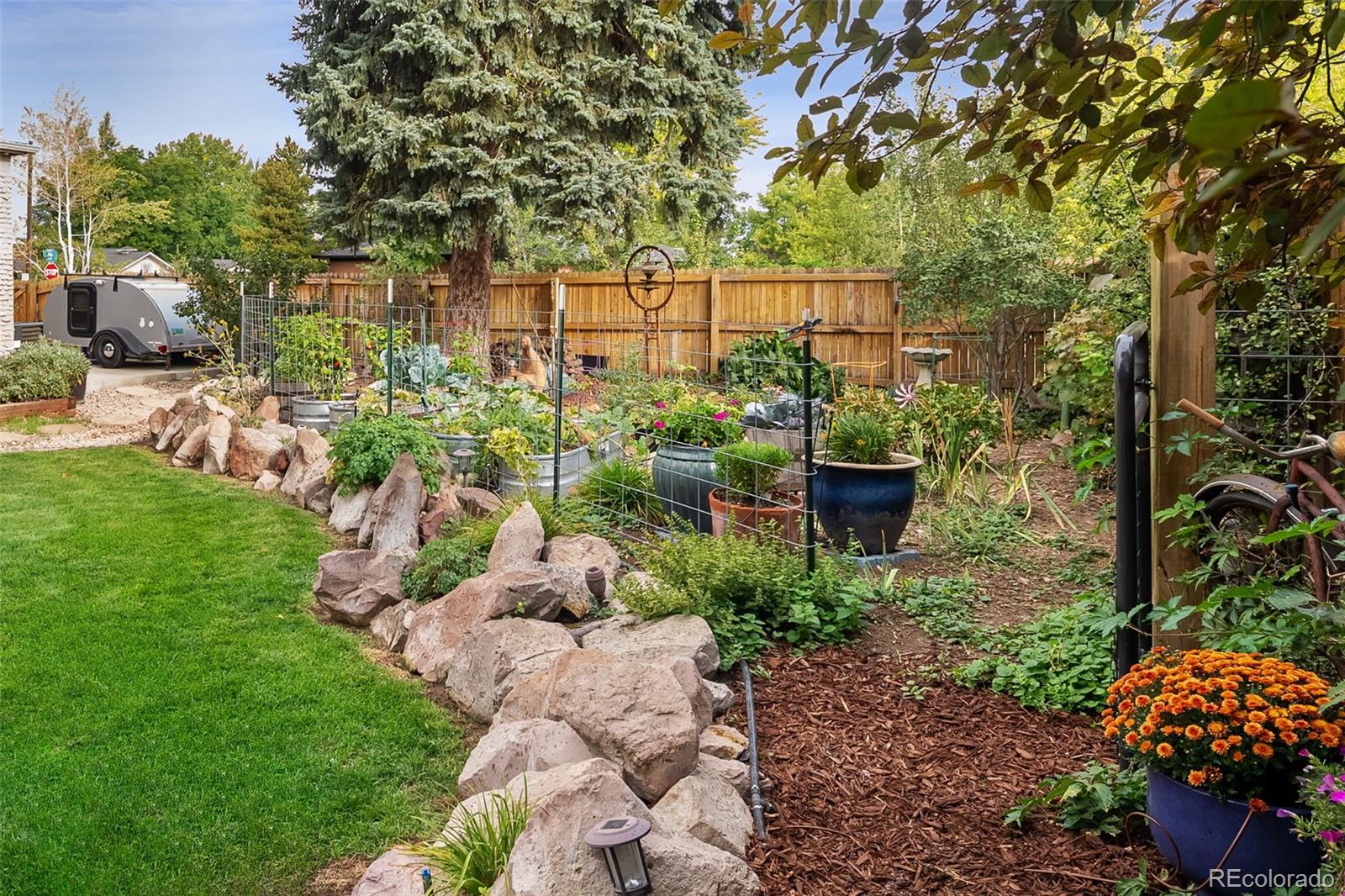 MLS Image #39 for 3804 s elm street,denver, Colorado