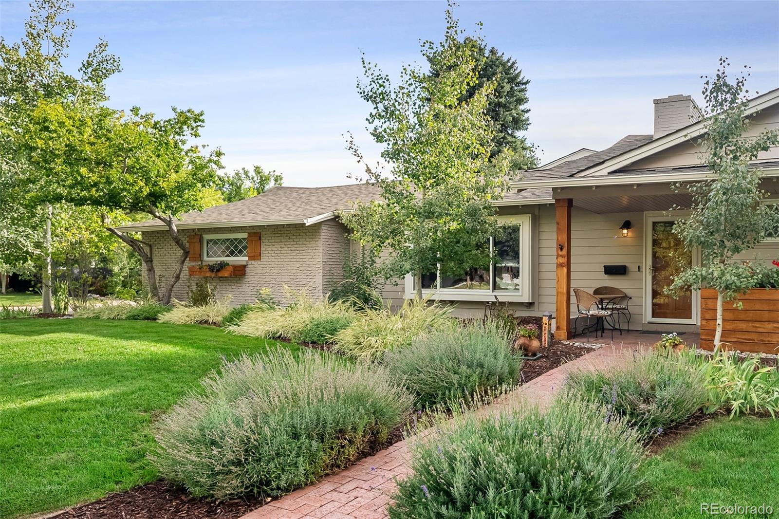 MLS Image #4 for 3804 s elm street,denver, Colorado