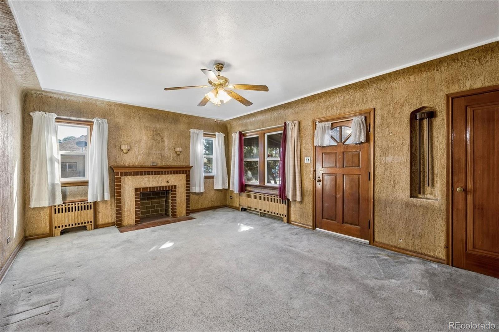 MLS Image #4 for 4478  logan street,denver, Colorado
