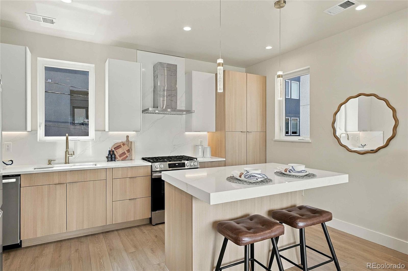 MLS Image #10 for 1240 e 35th avenue,denver, Colorado
