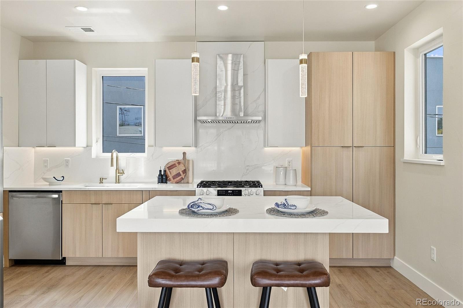 MLS Image #9 for 1240 e 35th avenue,denver, Colorado