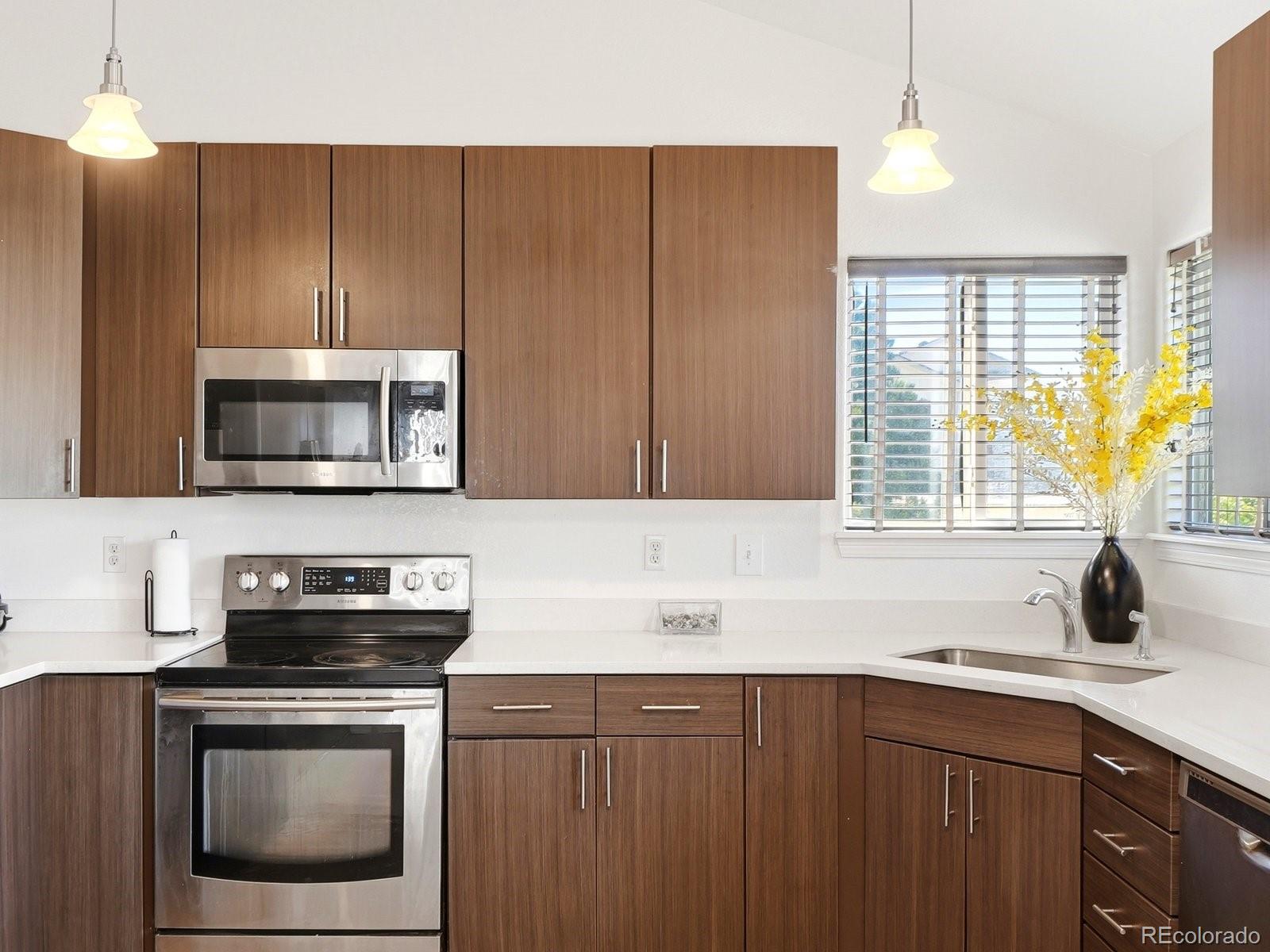 MLS Image #16 for 5061  elkhart street,denver, Colorado