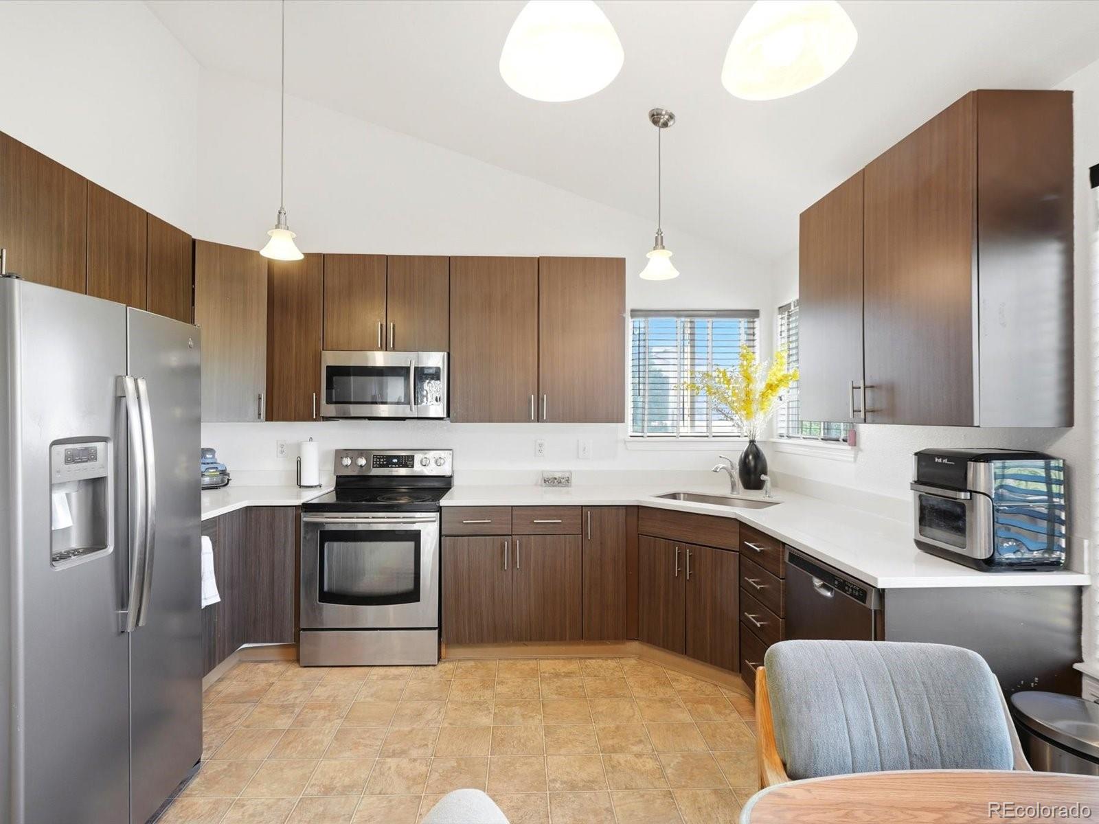MLS Image #17 for 5061  elkhart street,denver, Colorado