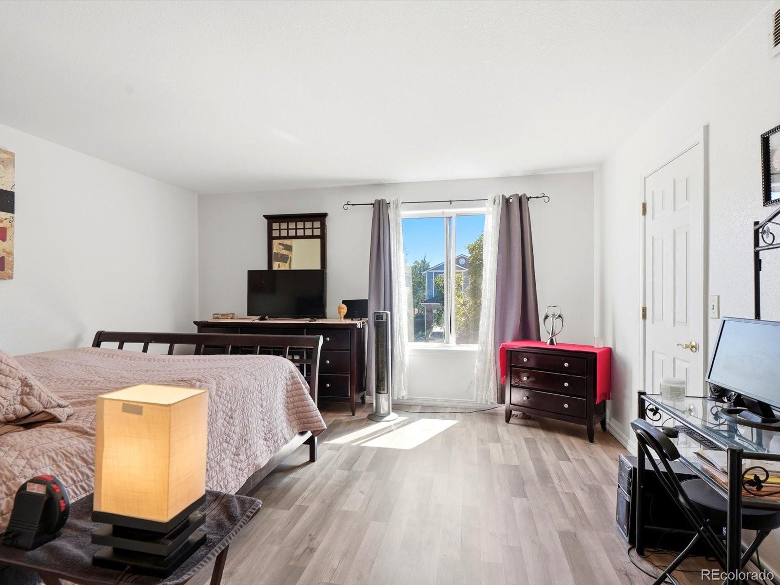 MLS Image #26 for 5061  elkhart street,denver, Colorado