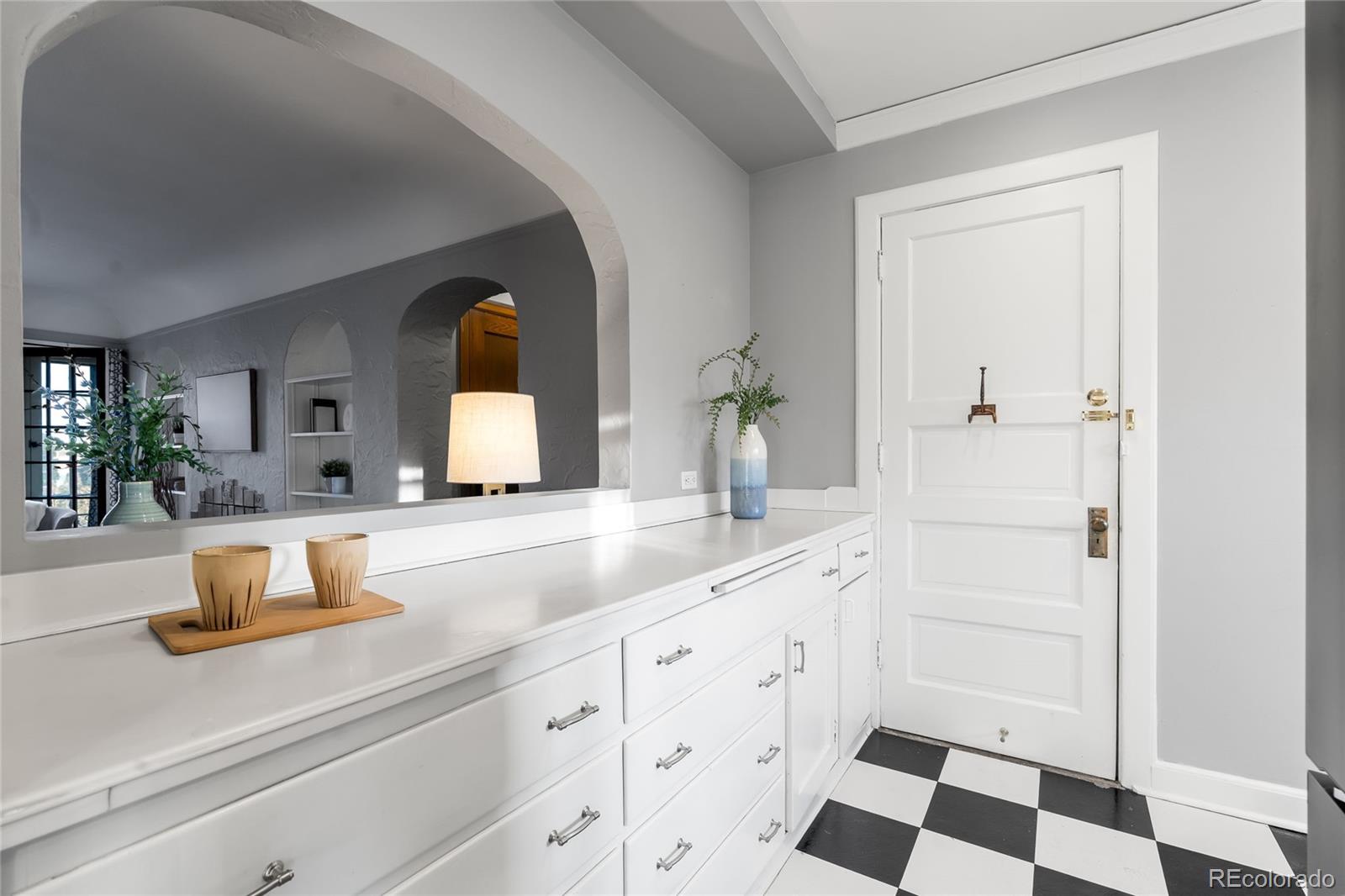MLS Image #13 for 1 n downing street 5,denver, Colorado