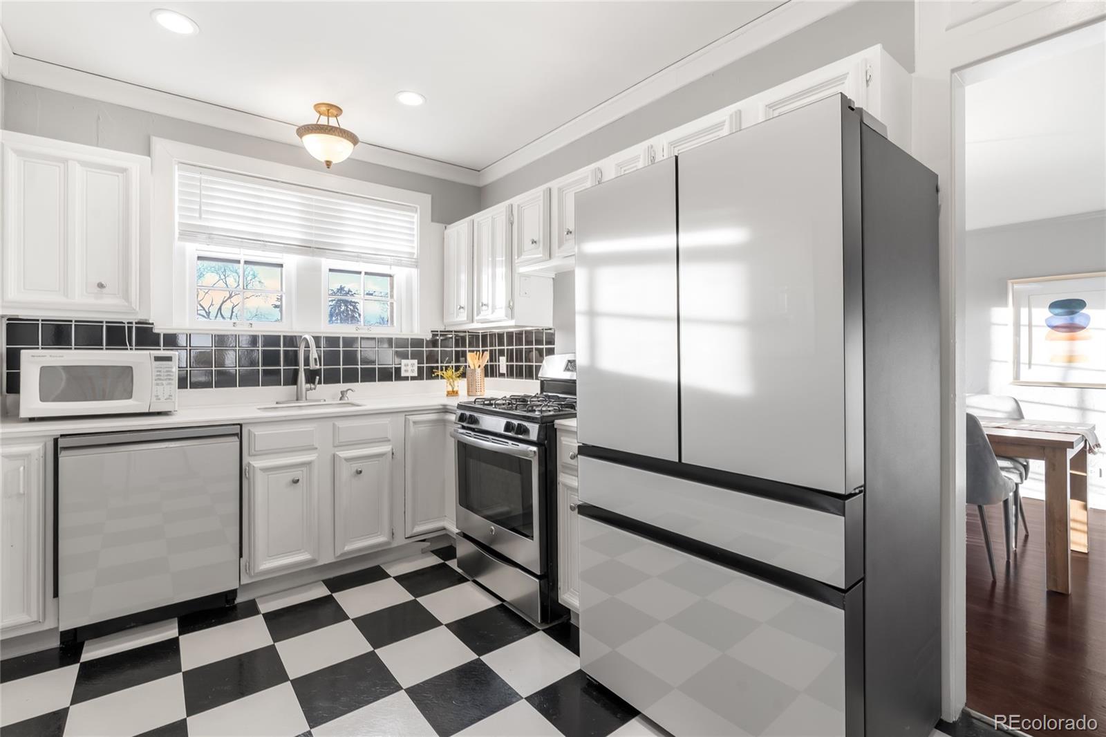 MLS Image #14 for 1 n downing street 5,denver, Colorado
