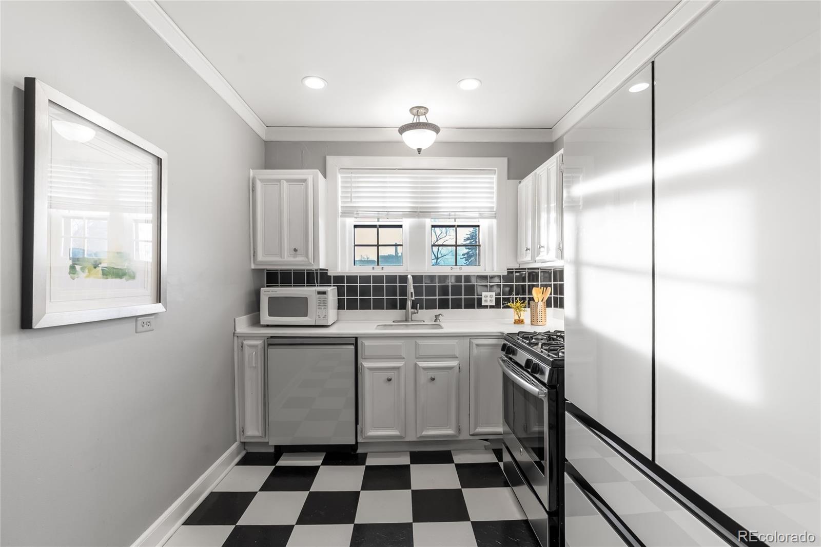 MLS Image #15 for 1 n downing street 5,denver, Colorado