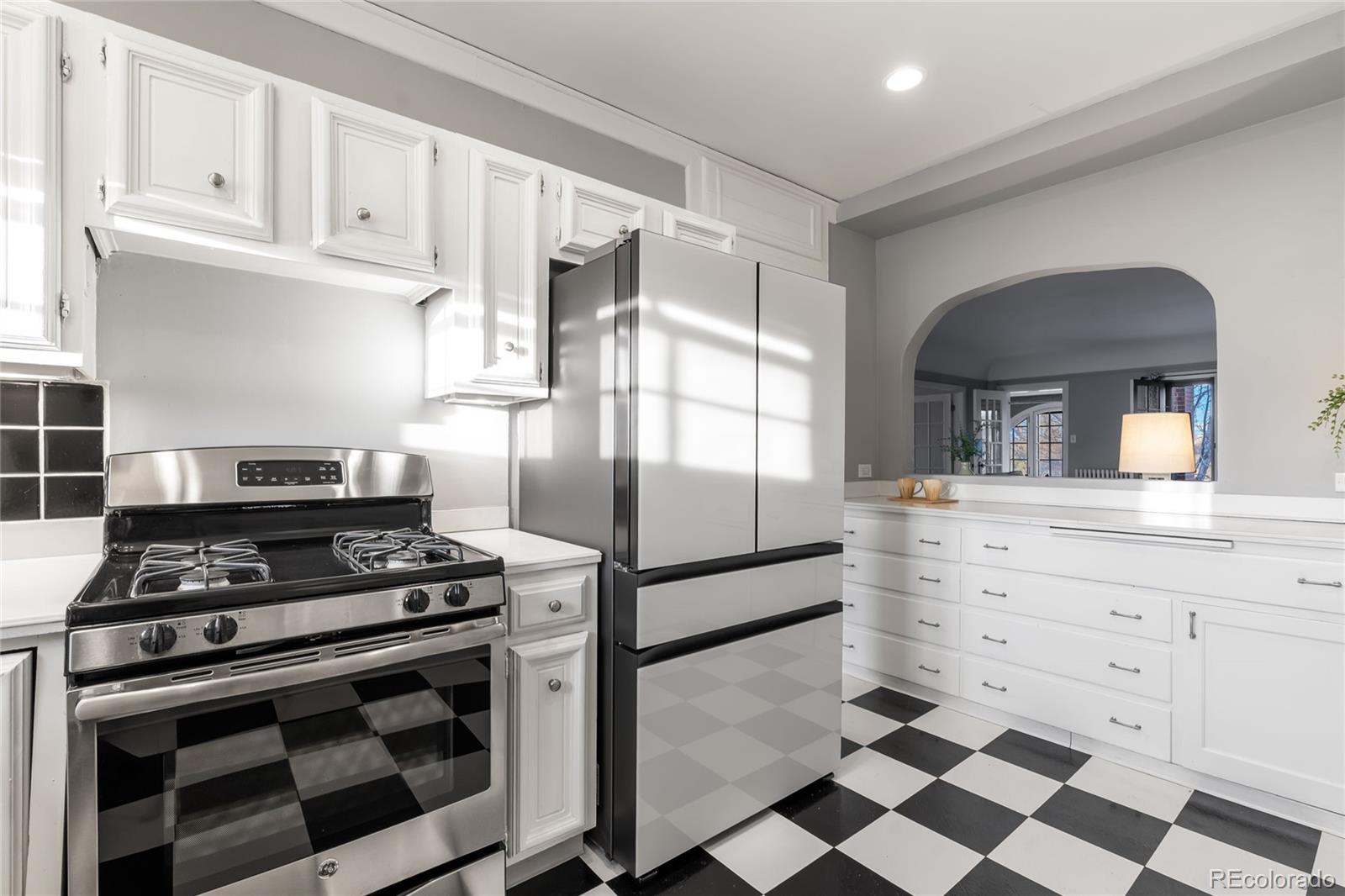 MLS Image #16 for 1 n downing street 5,denver, Colorado