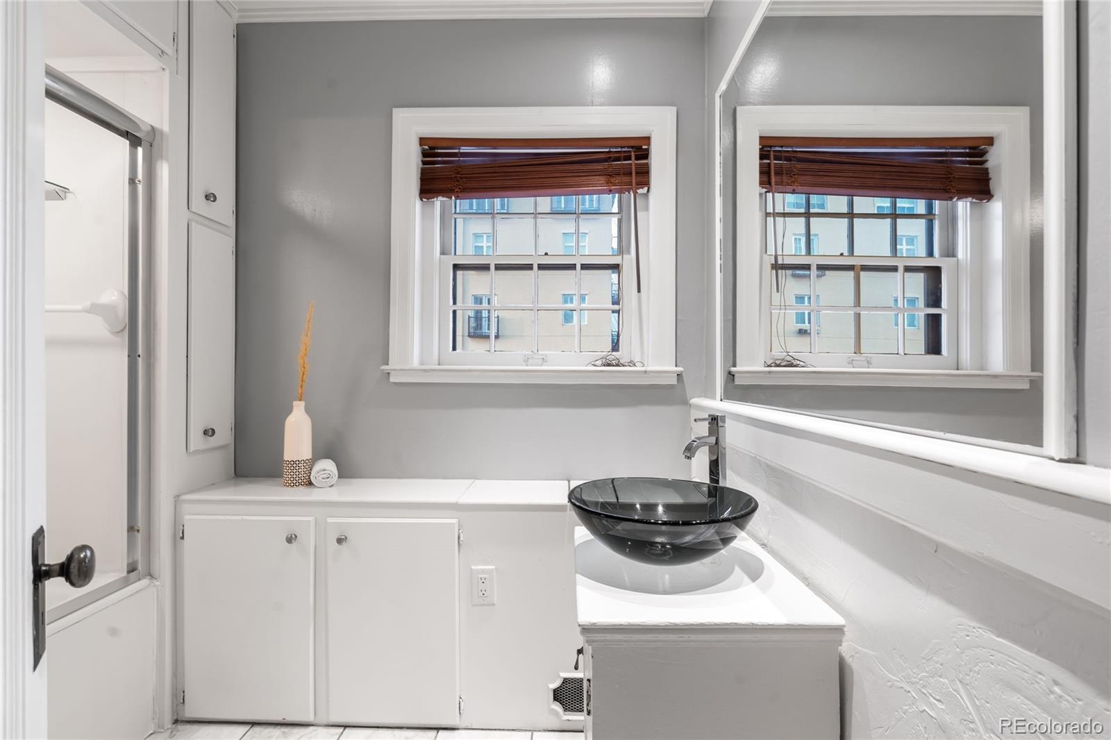 MLS Image #25 for 1 n downing street 5,denver, Colorado