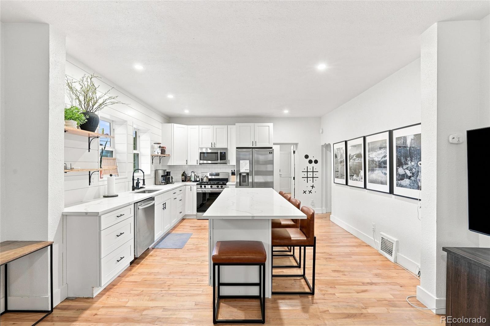 MLS Image #3 for 1802 w 39th avenue,denver, Colorado