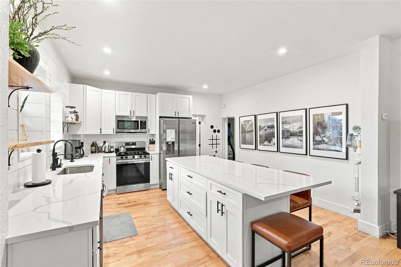 MLS Image #4 for 1802 w 39th avenue,denver, Colorado