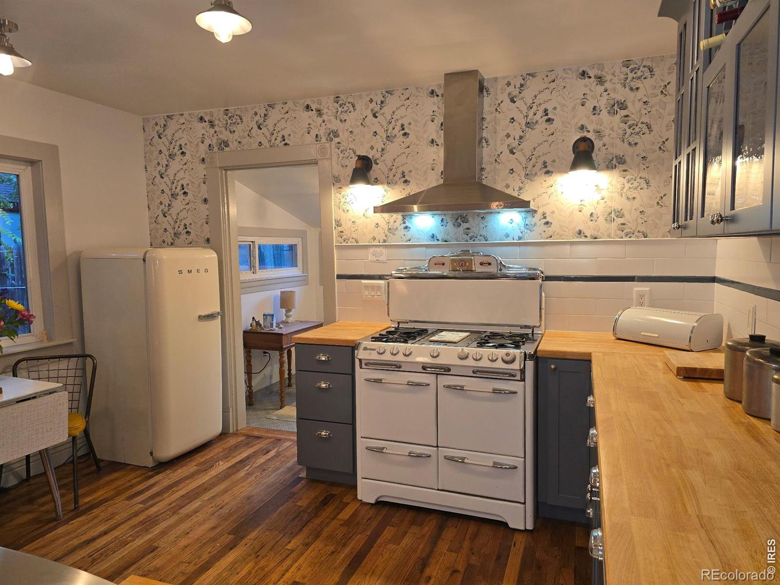 MLS Image #12 for 5341  primrose lane,denver, Colorado