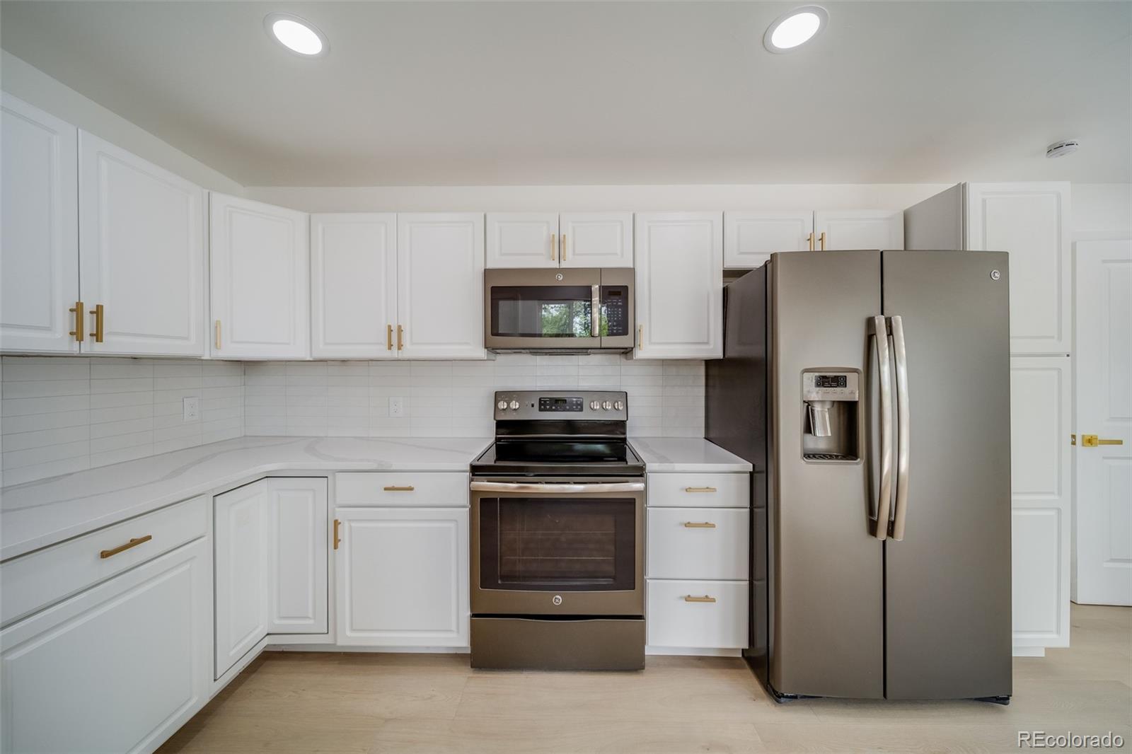 MLS Image #10 for 8733  kendall court,arvada, Colorado