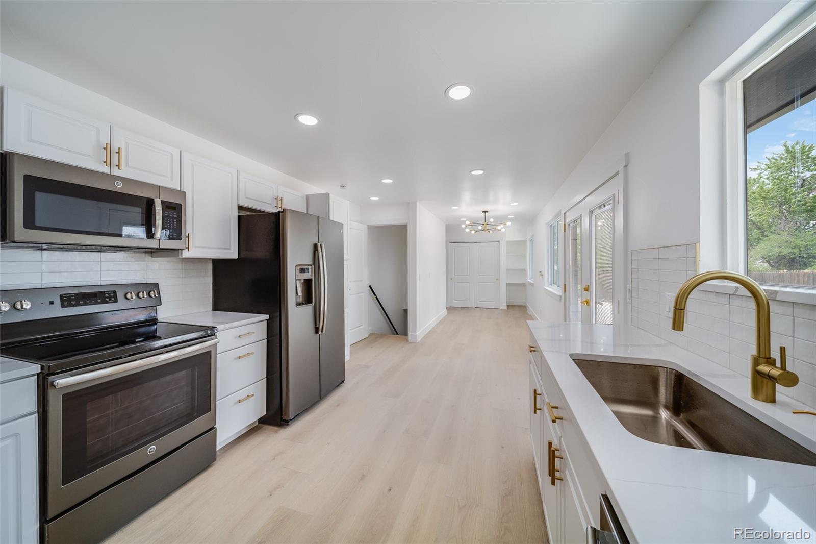 MLS Image #9 for 8733  kendall court,arvada, Colorado