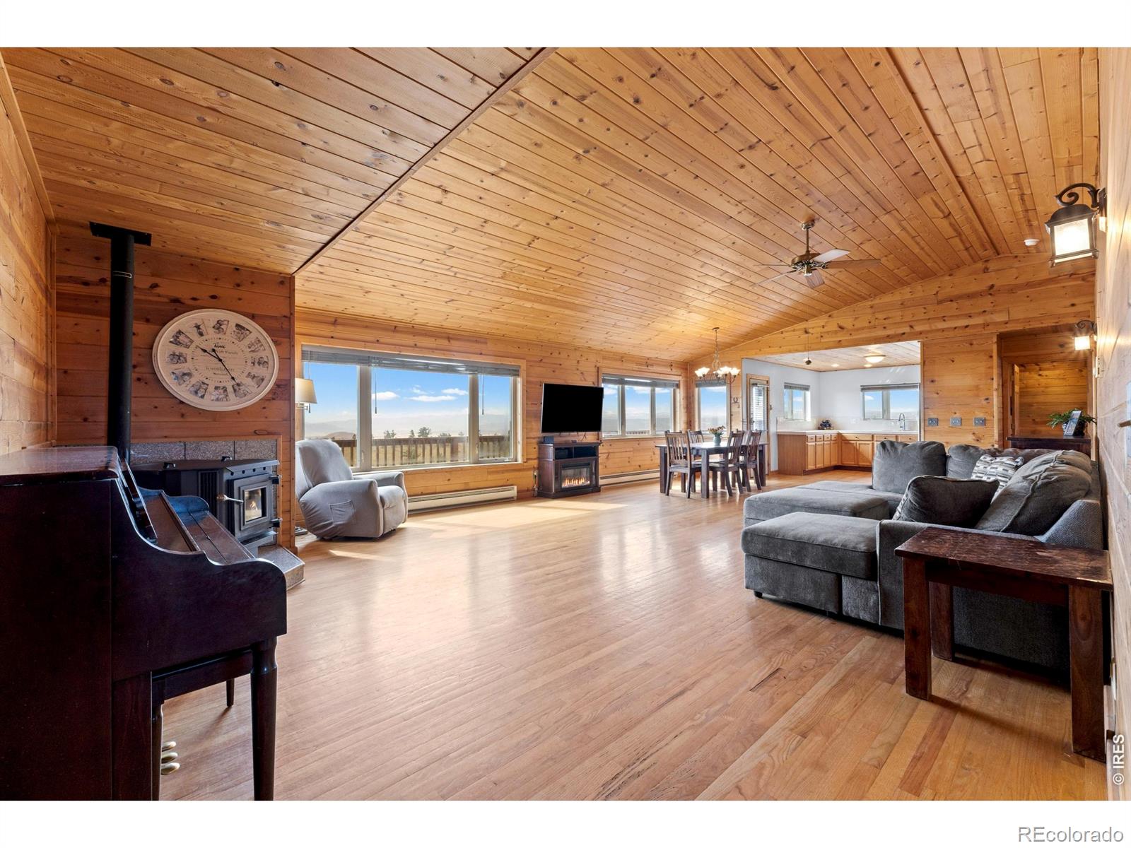 MLS Image #14 for 795  sundance drive,livermore, Colorado