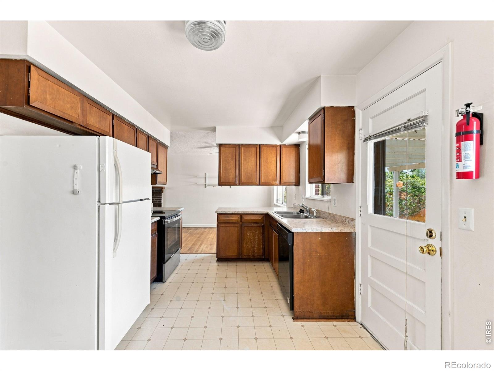 MLS Image #13 for 1001  waite drive,boulder, Colorado