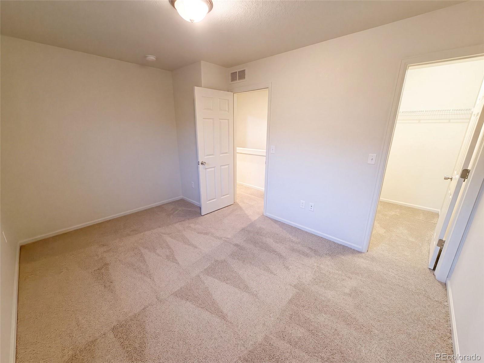 MLS Image #17 for 5573  killarney court,denver, Colorado