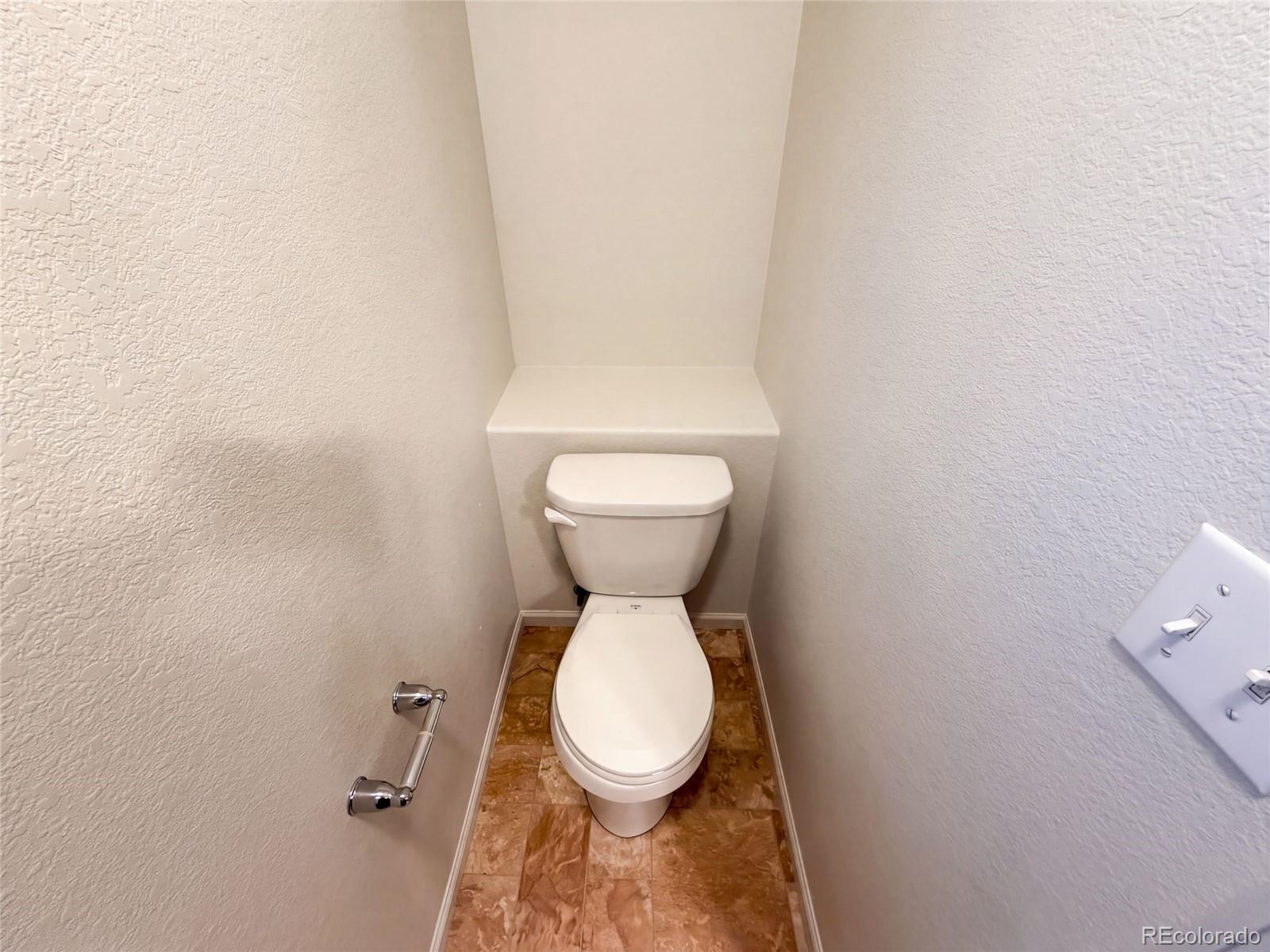 MLS Image #25 for 5573  killarney court,denver, Colorado