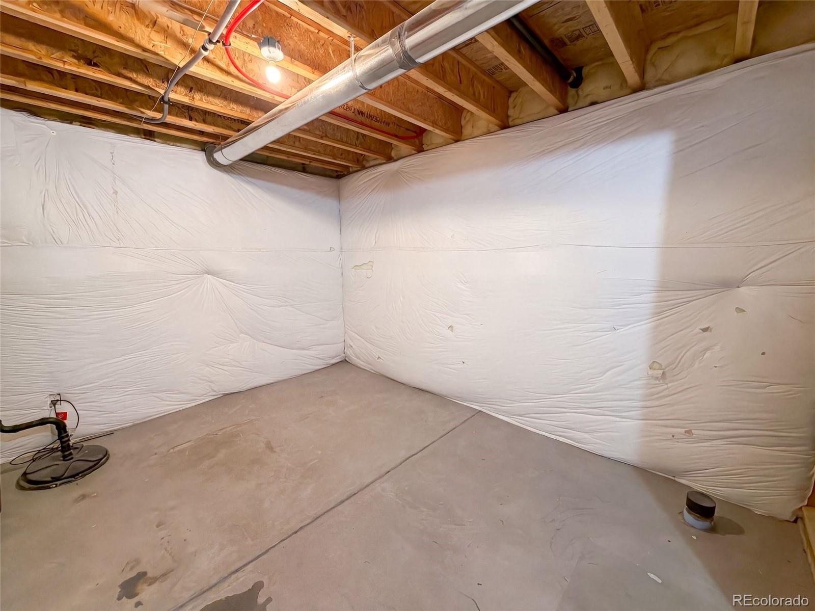 MLS Image #26 for 5573  killarney court,denver, Colorado