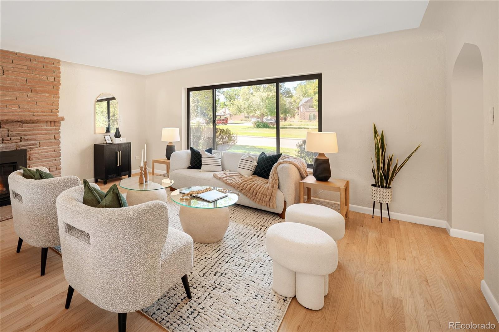 MLS Image #14 for 2150 n monaco street parkway,denver, Colorado