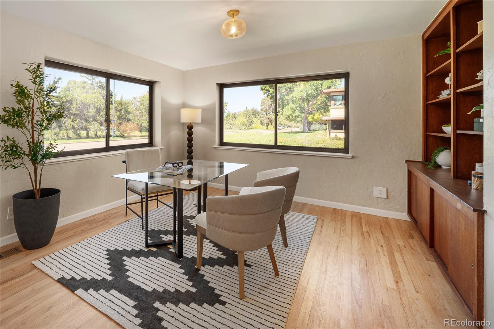 MLS Image #20 for 2150 n monaco street parkway,denver, Colorado