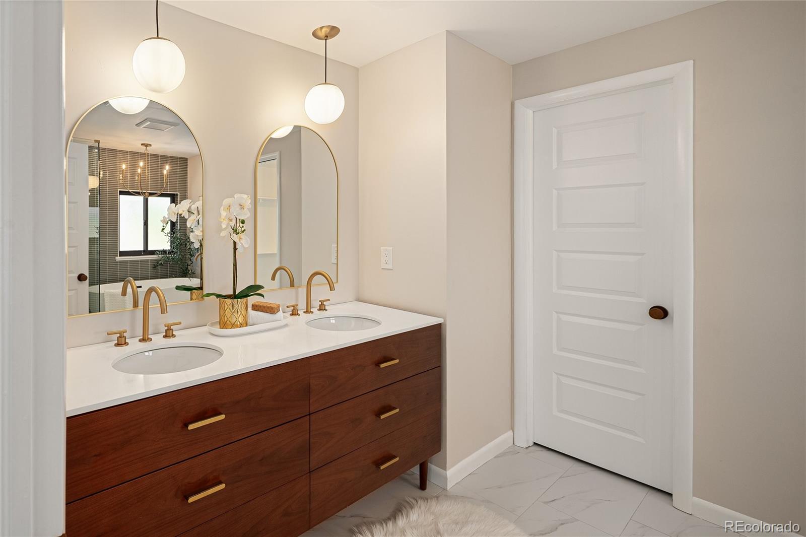 MLS Image #27 for 2150 n monaco street parkway,denver, Colorado