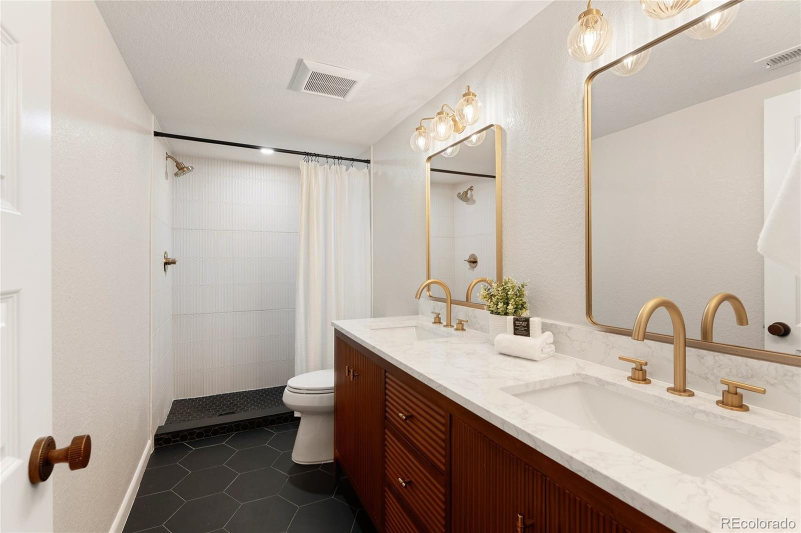 MLS Image #37 for 2150 n monaco street parkway,denver, Colorado