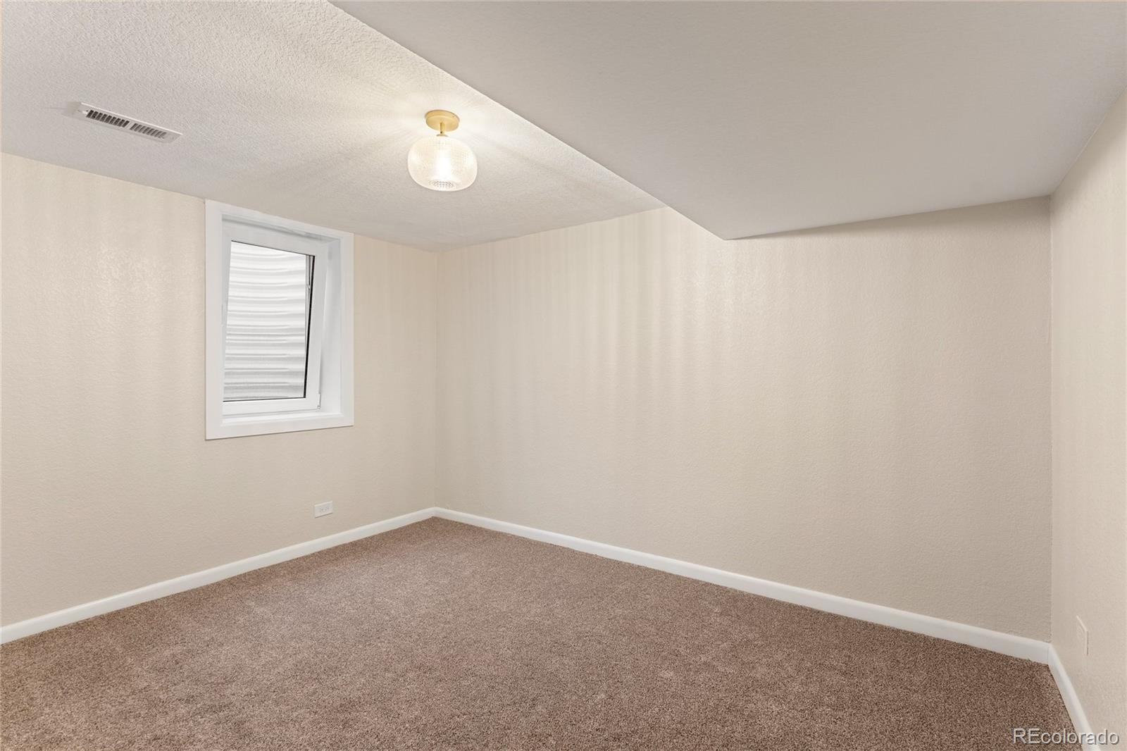 MLS Image #39 for 2150 n monaco street parkway,denver, Colorado