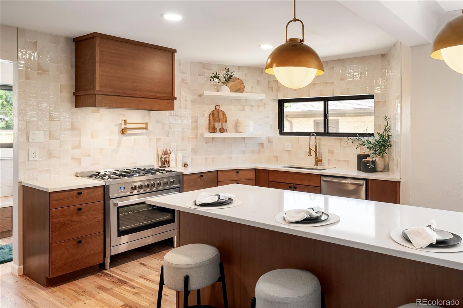 MLS Image #5 for 2150 n monaco street parkway,denver, Colorado
