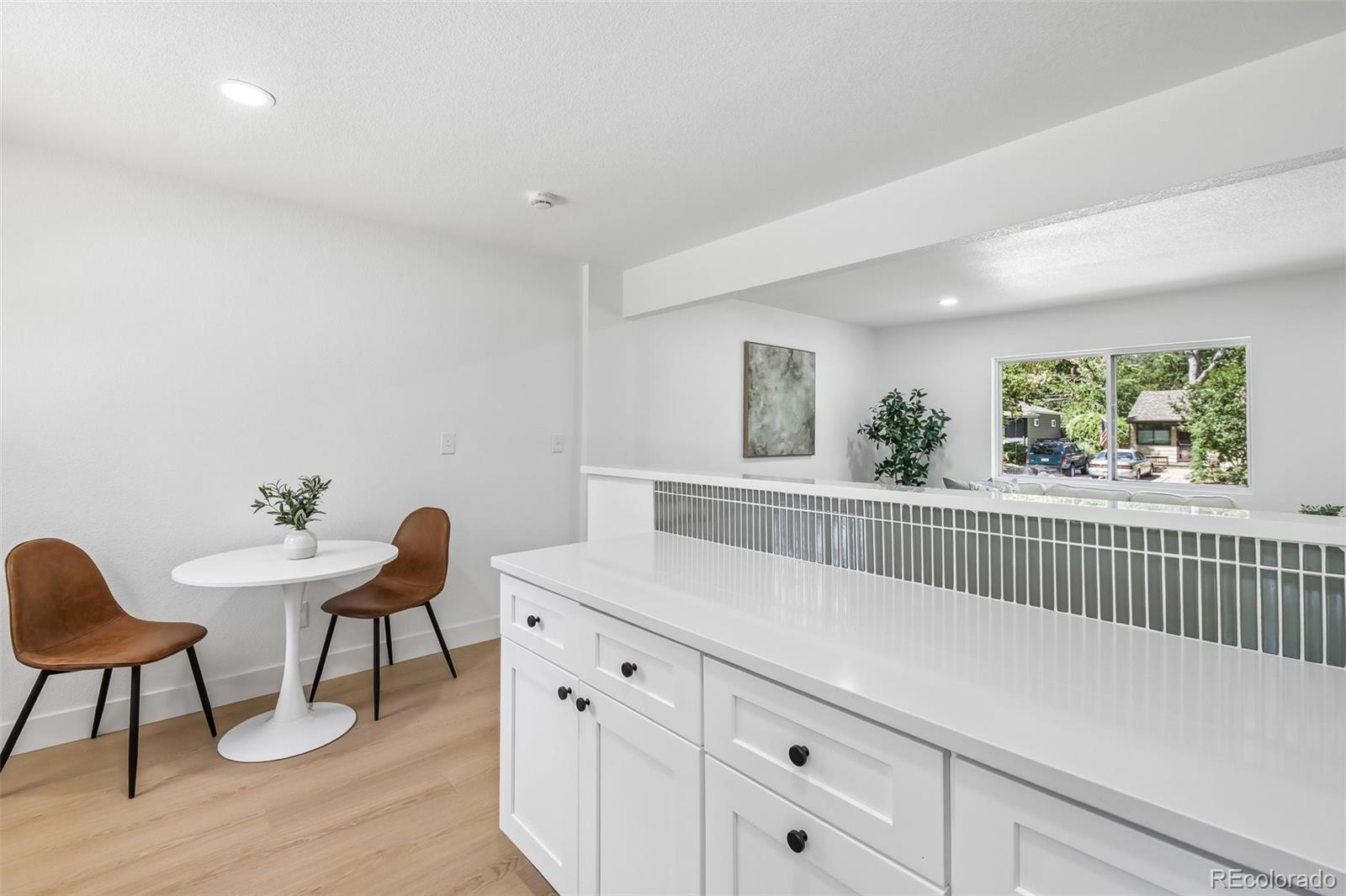 MLS Image #14 for 1160 s glencoe street,denver, Colorado