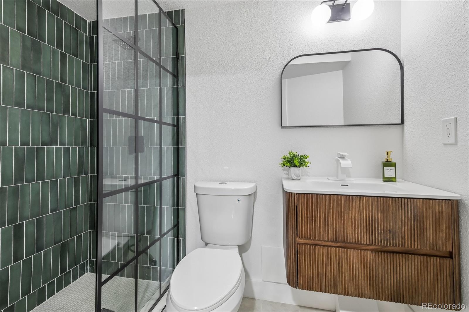 MLS Image #25 for 1160 s glencoe street,denver, Colorado