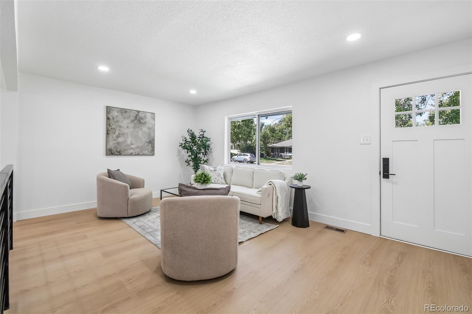 MLS Image #6 for 1160 s glencoe street,denver, Colorado