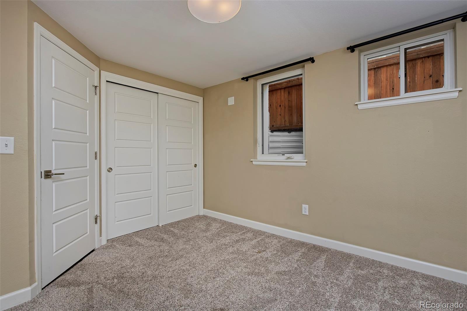 MLS Image #37 for 915 n clarkson street,denver, Colorado