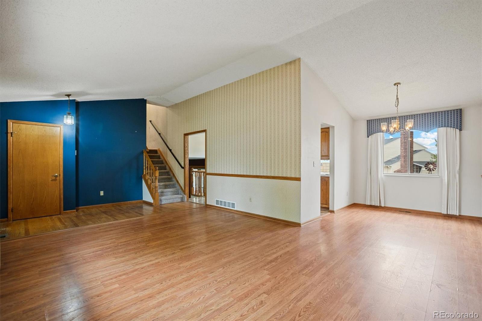 MLS Image #5 for 2031 s richfield street,aurora, Colorado