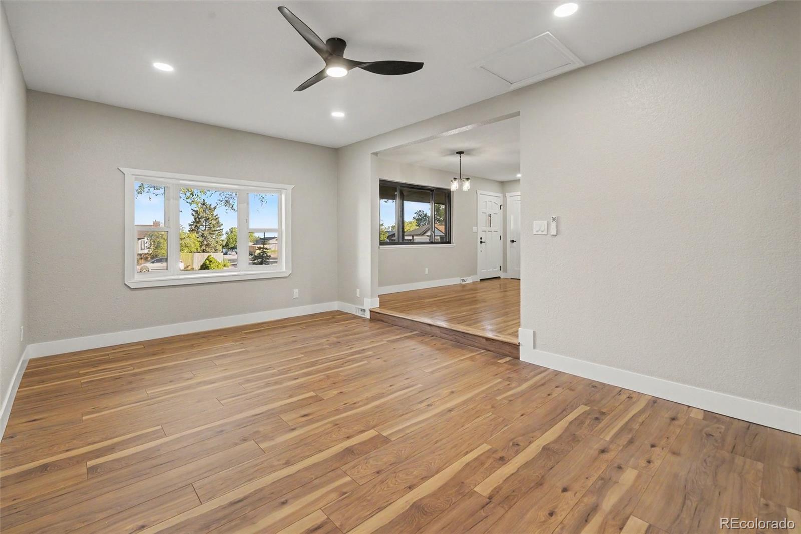 MLS Image #10 for 559  elbert way,denver, Colorado