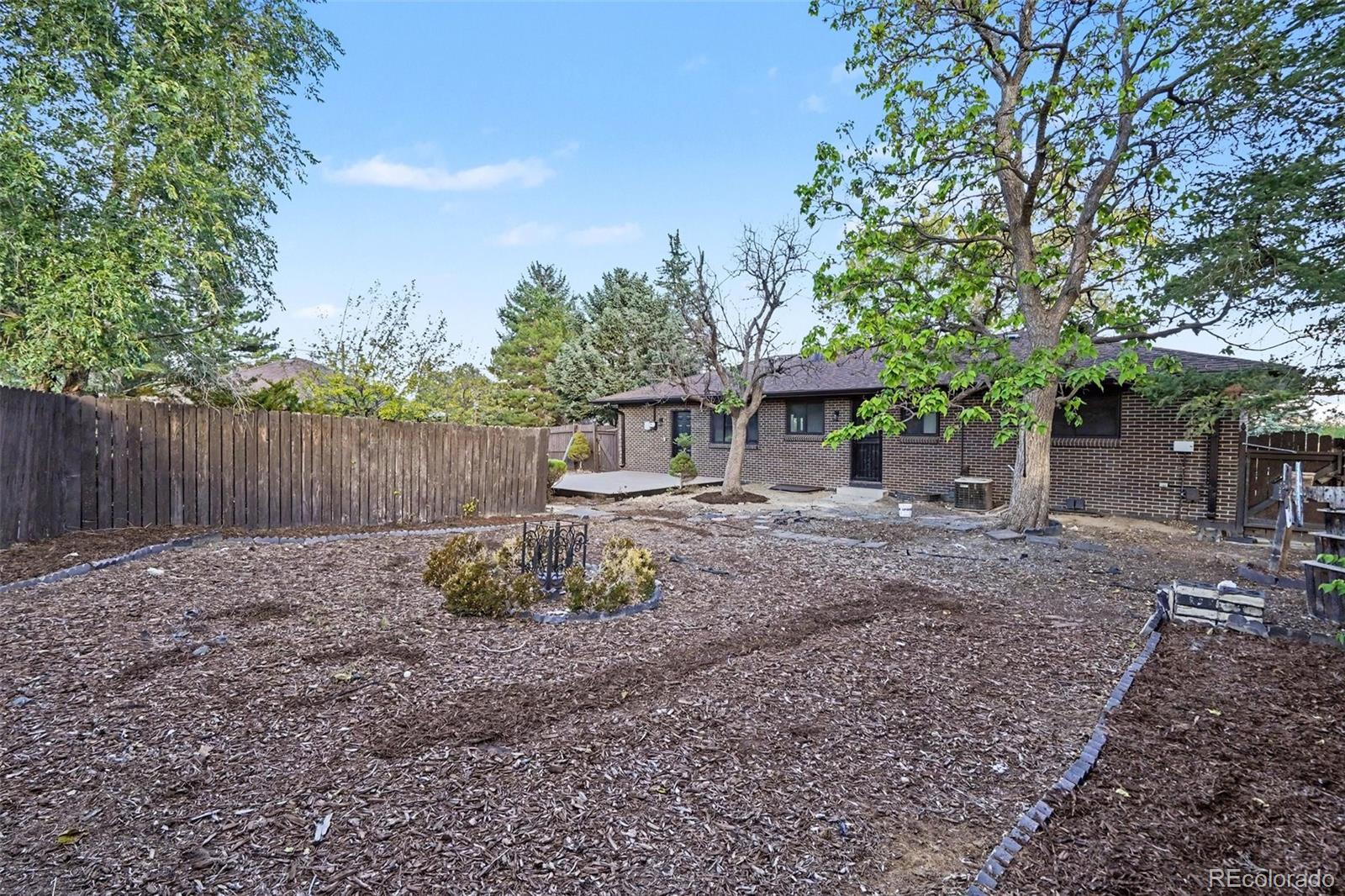 MLS Image #29 for 559  elbert way,denver, Colorado