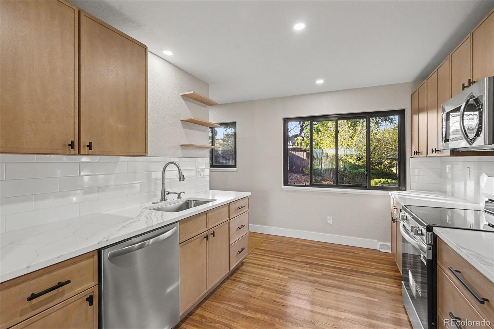 MLS Image #7 for 559  elbert way,denver, Colorado