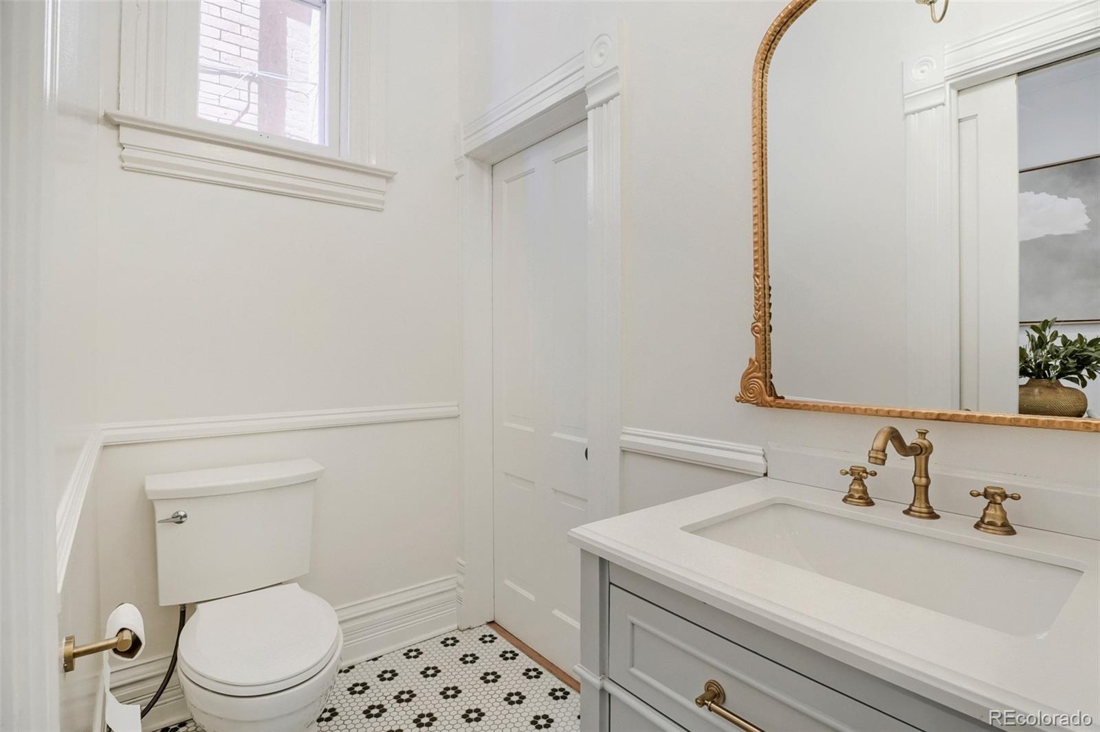 MLS Image #10 for 226 w 2nd avenue,denver, Colorado