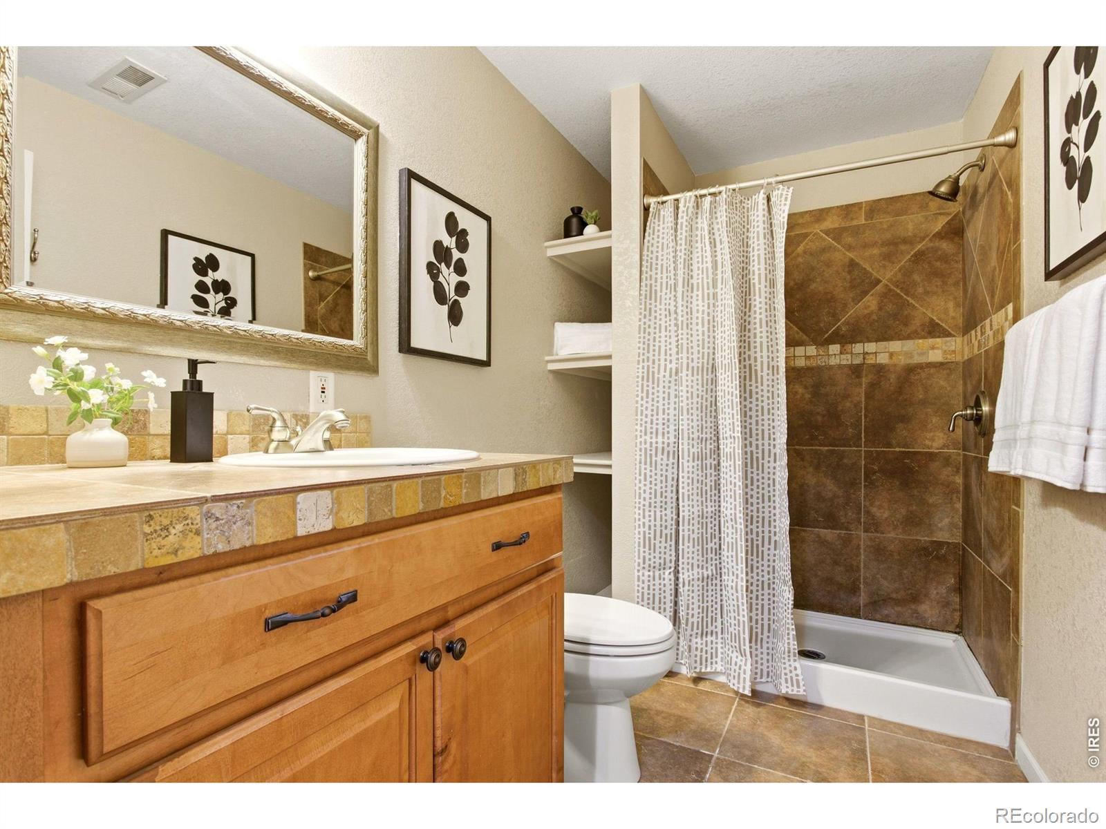 MLS Image #29 for 3340  graylock run,broomfield, Colorado