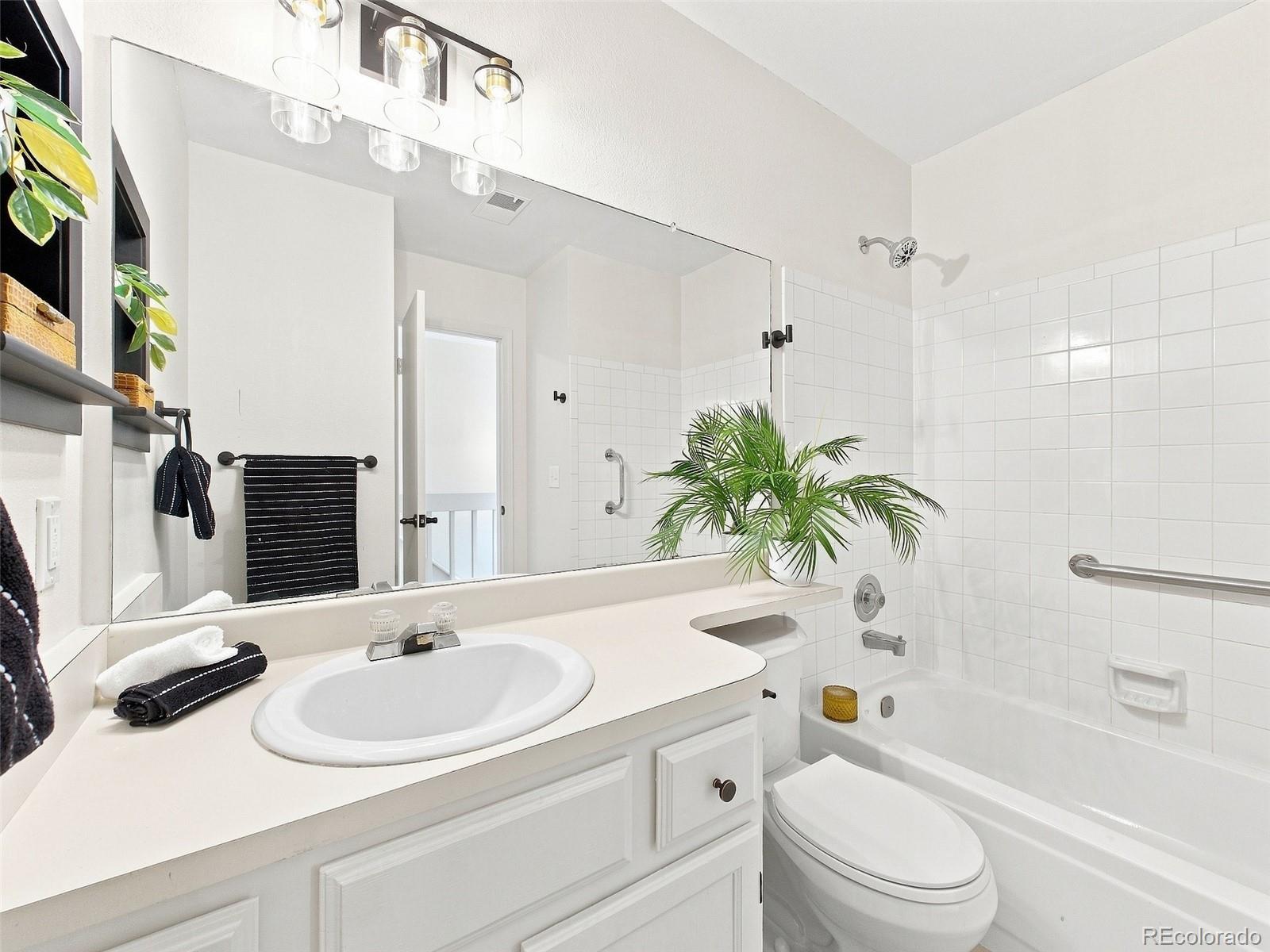 MLS Image #9 for 11155 w 17th avenue,denver, Colorado