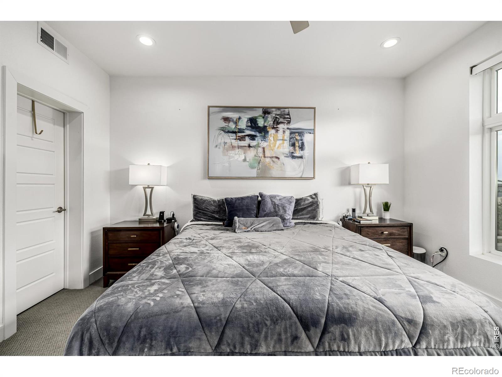 MLS Image #22 for 6820 e lowry boulevard,denver, Colorado