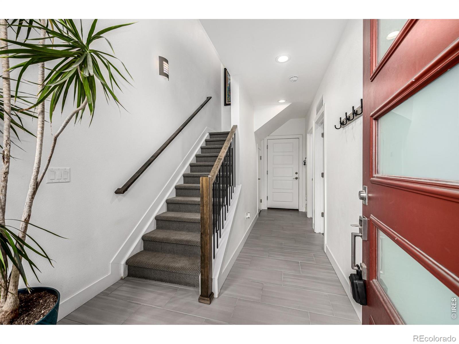 MLS Image #3 for 6820 e lowry boulevard,denver, Colorado
