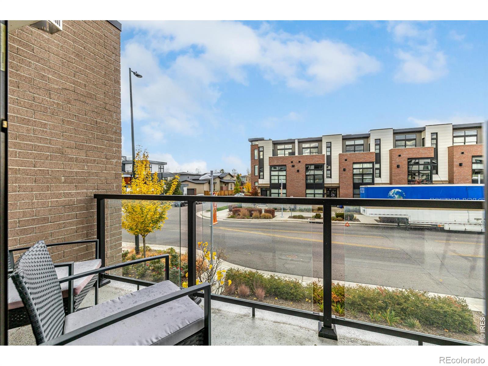 MLS Image #33 for 6820 e lowry boulevard,denver, Colorado