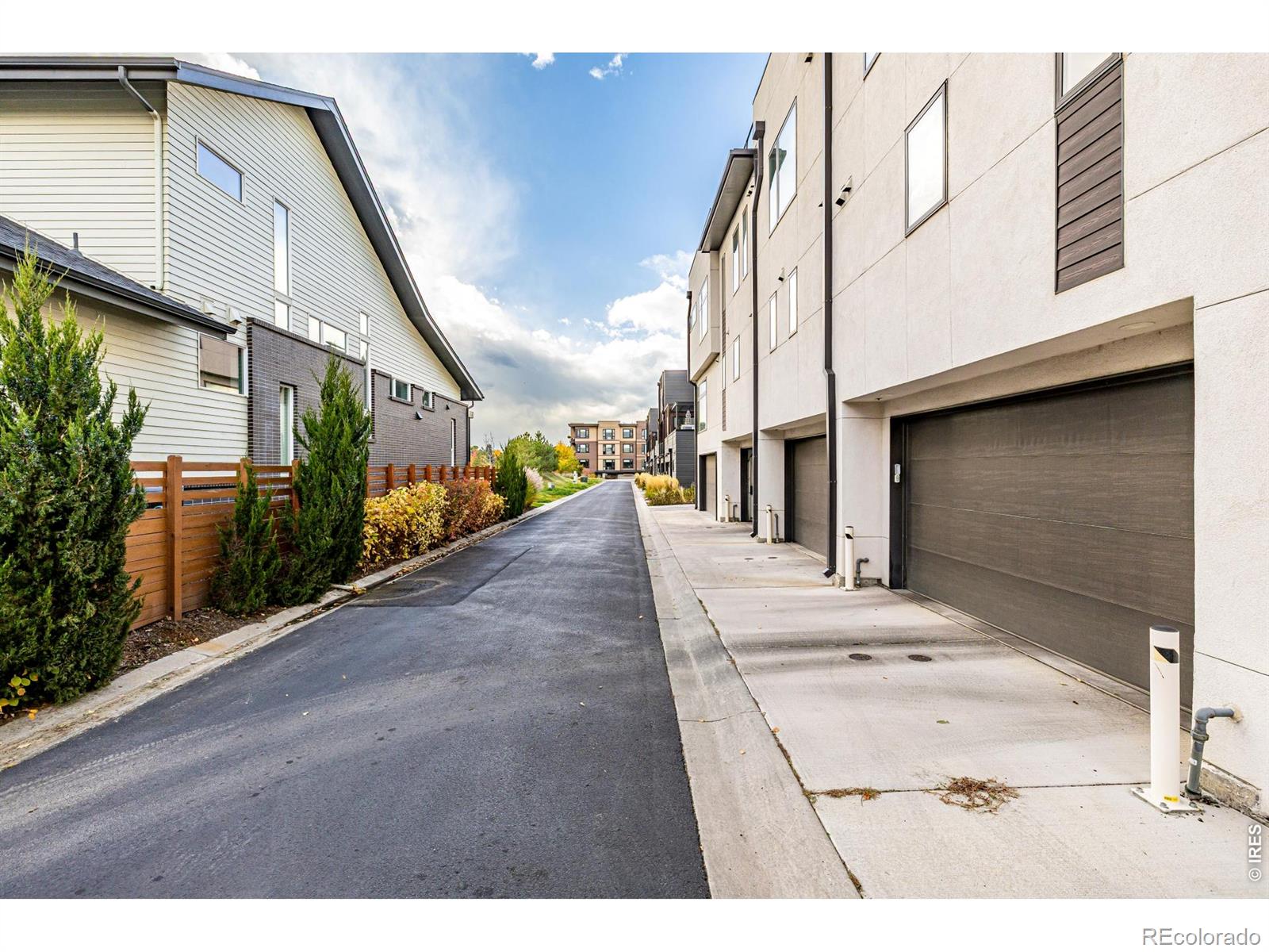 MLS Image #40 for 6820 e lowry boulevard,denver, Colorado