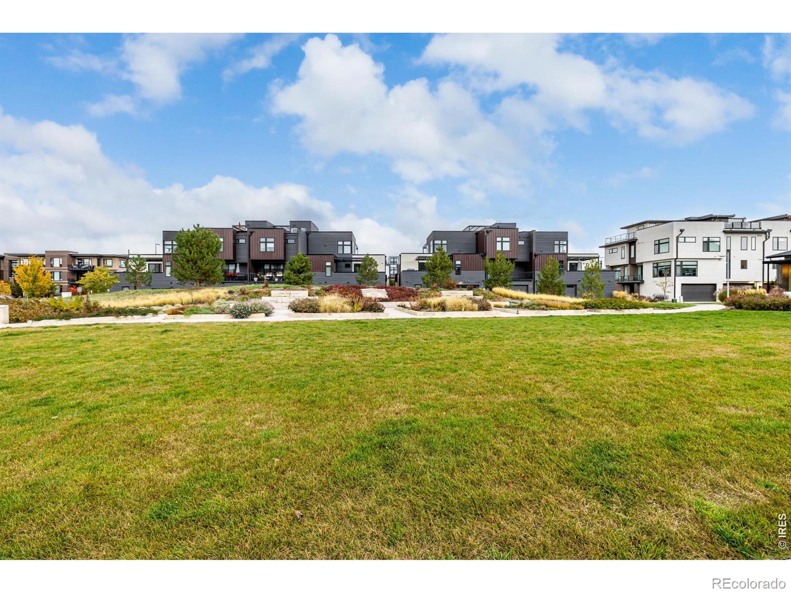 MLS Image #44 for 6820 e lowry boulevard,denver, Colorado