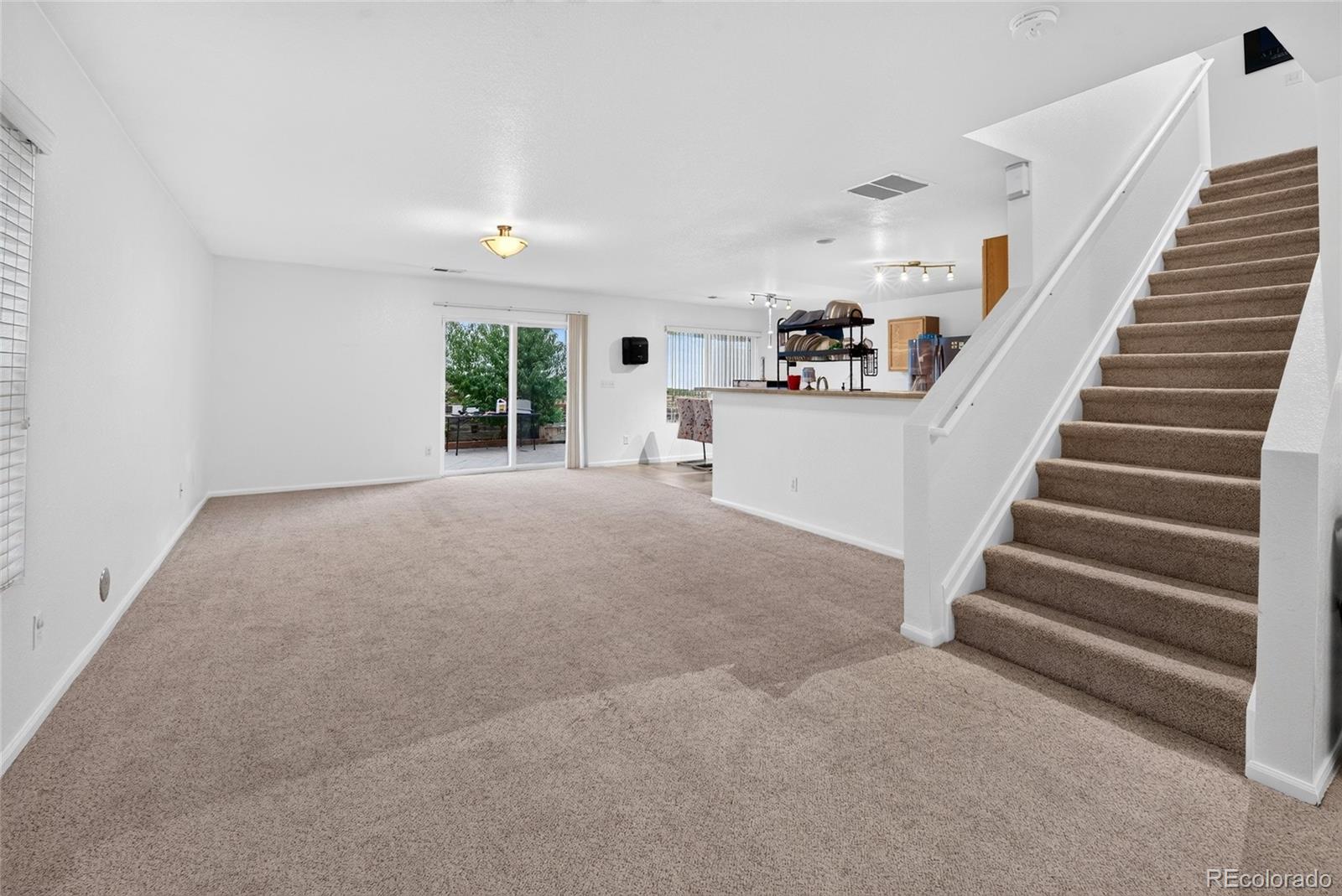MLS Image #11 for 5562  halifax court,denver, Colorado